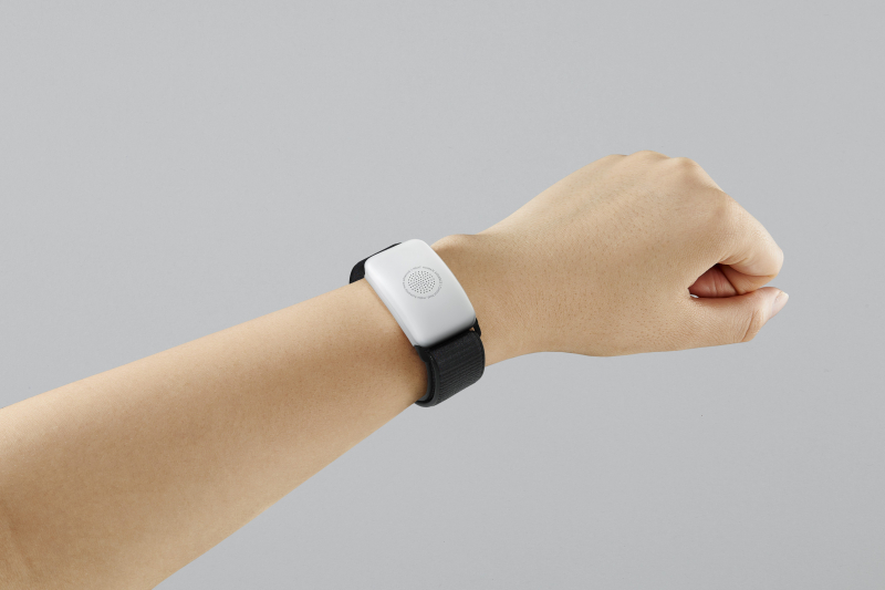 Bracelet intelligent pour prévenir les coups de chaleur sur les chantiers